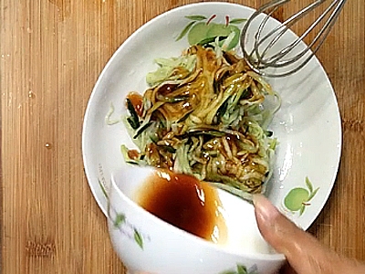 涼拌芥蘭的做法-咸鮮味拌菜譜-易網健康養生網 涼拌芥蘭的做法-咸鮮味拌菜譜