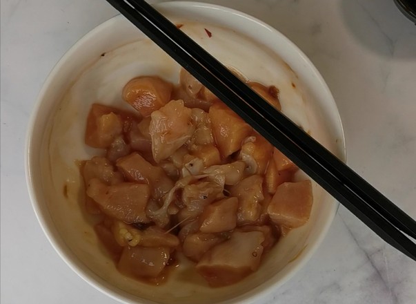 什錦雞肉芝士焗飯的做法-咸鮮味焗菜譜-易網(wǎng)健康養(yǎng)生網(wǎng) 什錦雞肉芝士焗飯的做法-咸鮮味焗菜譜