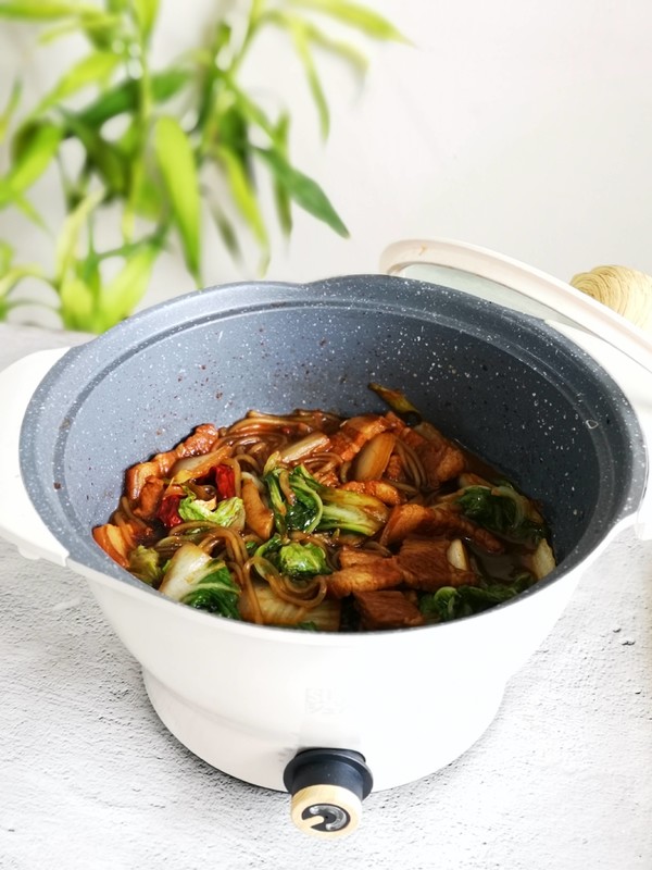 豬肉白菜燉粉條的做法-咸鮮味燉菜譜-易網健康養生網 豬肉白菜燉粉條的做法-咸鮮味燉菜譜