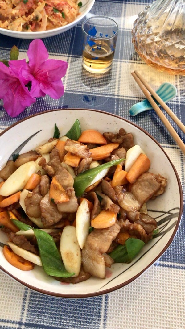 胡蘿卜山藥肉片的做法-咸鮮味炒菜譜-易網(wǎng)健康養(yǎng)生網(wǎng) 胡蘿卜山藥肉片的做法-咸鮮味炒菜譜