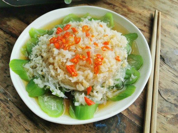 蒜蓉粉絲蒸絲瓜的做法-家常味蒸菜譜-易網(wǎng)健康養(yǎng)生網(wǎng) 蒜蓉粉絲蒸絲瓜的做法-家常味蒸菜譜
