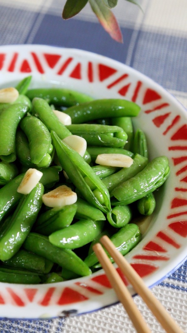 蒜香甜豆的做法-家常味炒菜譜-易網(wǎng)健康養(yǎng)生網(wǎng) 蒜香甜豆的做法-家常味炒菜譜
