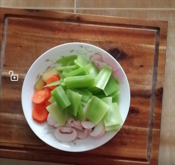 油茶籽油炒三鮮的做法-咸鮮味炒菜譜