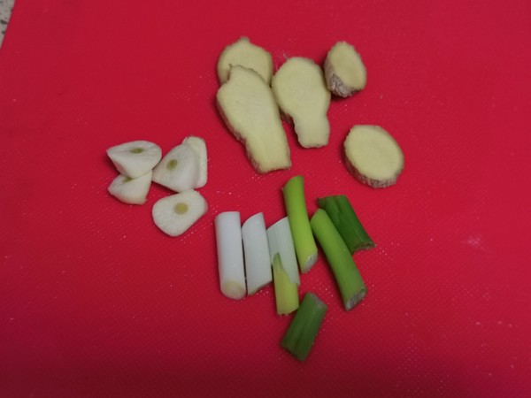 腐乳燒排骨的做法-家常味燒菜譜-易網<a href=http://www.aoa7937.com/ target=_blank class=infotextkey>健康養生</a>網 腐乳燒排骨的做法-家常味燒菜譜