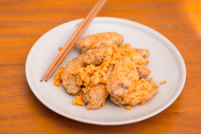 【咸蛋黃雞翅】的做法-咸鮮味炒菜譜-易網健康養生網 【咸蛋黃雞翅】的做法-咸鮮味炒菜譜