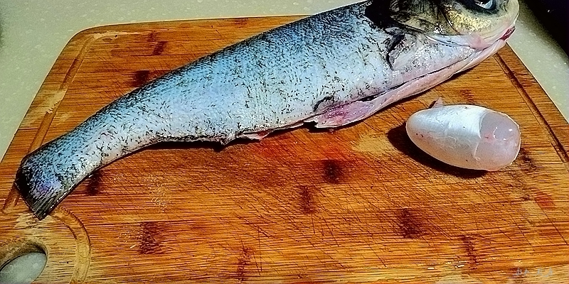 水煮魚蛙的做法-麻辣味煮菜譜-易網(wǎng)<a href=http://www.aoa7937.com/ target=_blank class=infotextkey>健康養(yǎng)生</a>網(wǎng) 水煮魚蛙的做法-麻辣味煮菜譜