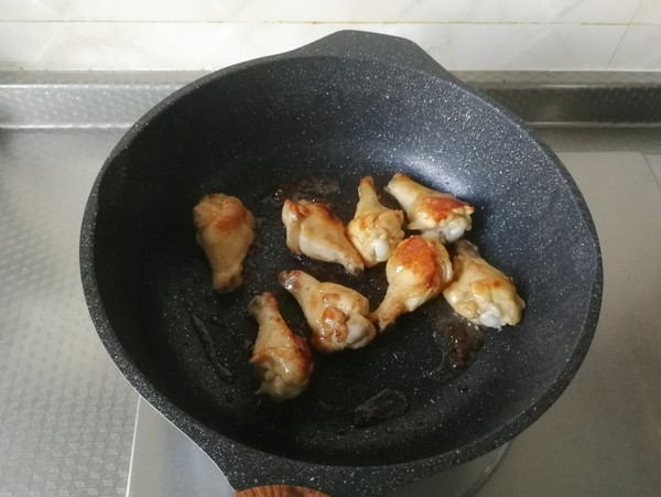 紅燒雞翅根的做法-咸鮮味燉菜譜