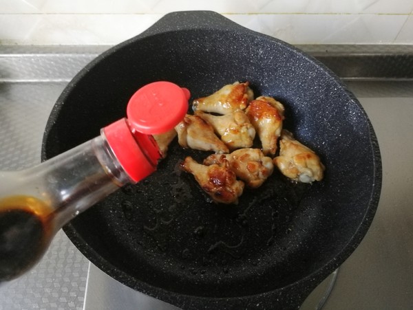 紅燒雞翅根的做法-咸鮮味燉菜譜