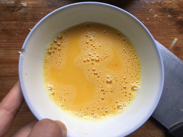 辣椒炒雞蛋的做法-香辣味炒菜譜-易網<a href=http://www.aoa7937.com/ target=_blank class=infotextkey>健康養生</a>網 辣椒炒雞蛋的做法-香辣味炒菜譜