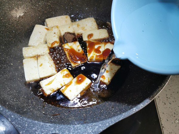 小黃魚燒豆腐的做法-咸鮮味燒菜譜