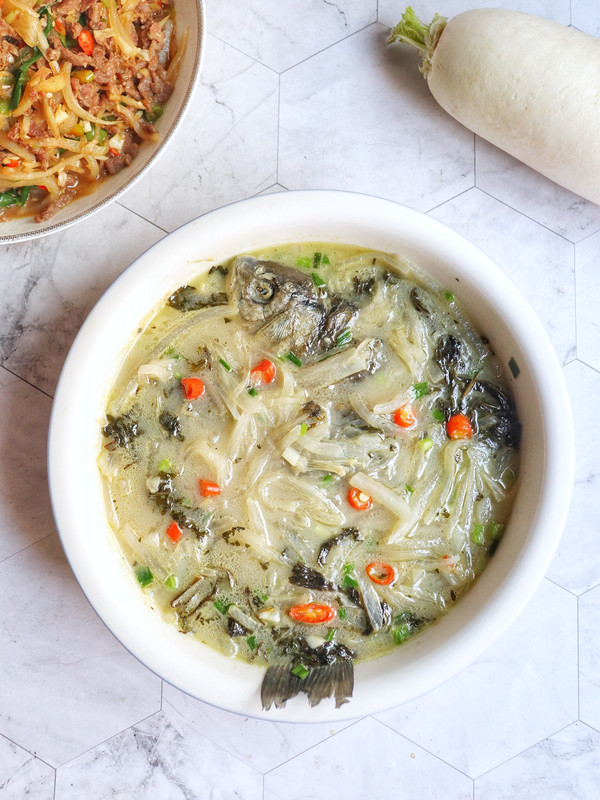 鯽魚白蘿卜絲湯的做法-家常味煮菜譜-易網(wǎng)健康養(yǎng)生網(wǎng) 鯽魚白蘿卜絲湯的做法-家常味煮菜譜