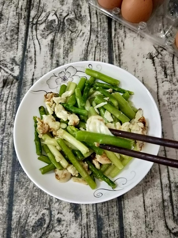 蘆筍炒雞蛋的做法-家常味炒菜譜-易網健康養生網 蘆筍炒雞蛋的做法-家常味炒菜譜
