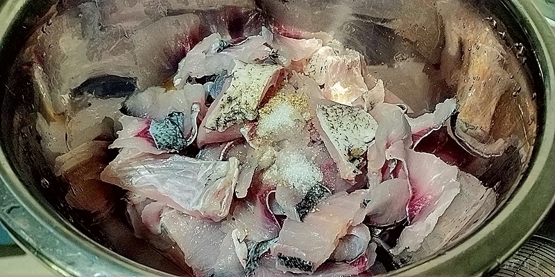 水煮魚蛙的做法-麻辣味煮菜譜-易網(wǎng)健康養(yǎng)生網(wǎng) 水煮魚蛙的做法-麻辣味煮菜譜