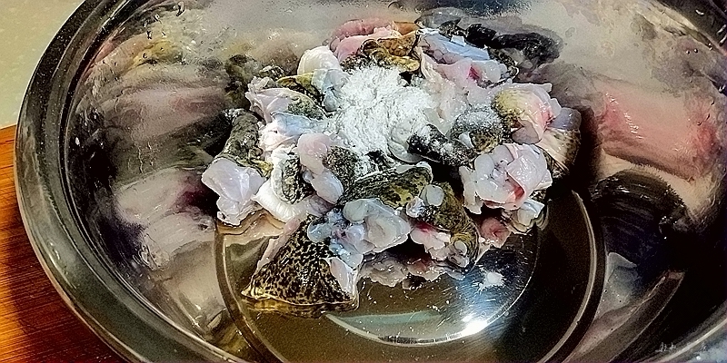 水煮魚蛙的做法-麻辣味煮菜譜-易網(wǎng)健康養(yǎng)生網(wǎng) 水煮魚蛙的做法-麻辣味煮菜譜