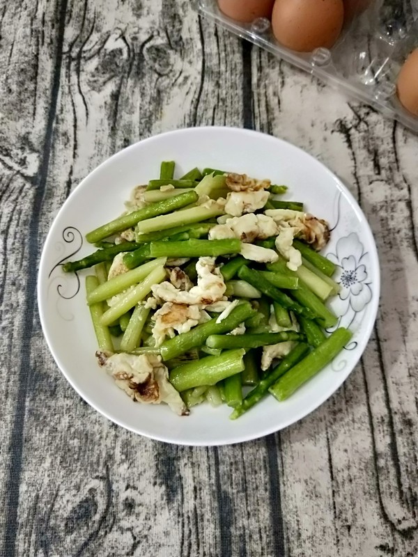 蘆筍炒雞蛋的做法-家常味炒菜譜-易網健康養生網 蘆筍炒雞蛋的做法-家常味炒菜譜