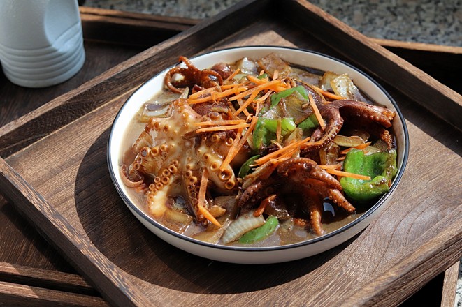 醬爆八爪魚的做法-咸鮮味炒菜譜-易網健康養生網 醬爆八爪魚的做法-咸鮮味炒菜譜