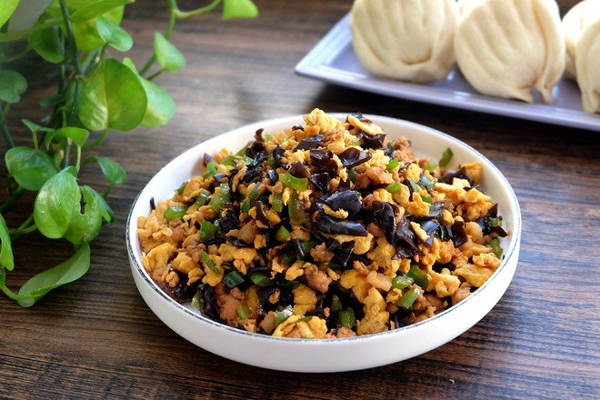 青椒木耳肉末炒雞蛋的做法-家常味炒菜譜-易網健康養生網 青椒木耳肉末炒雞蛋的做法-家常味炒菜譜