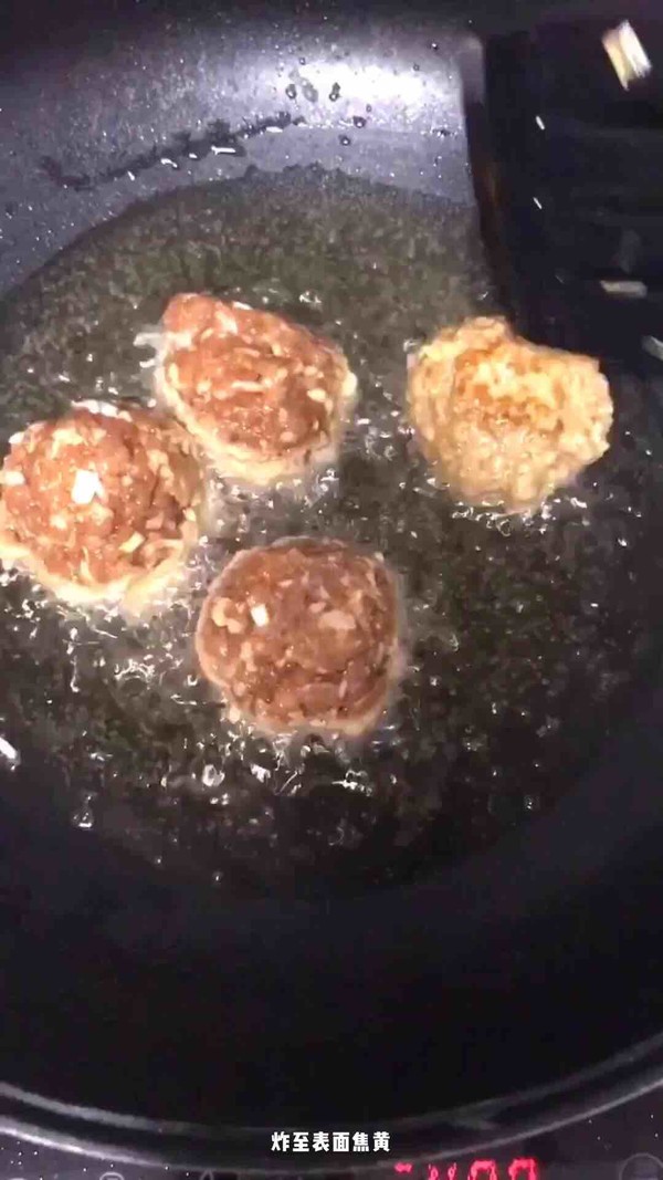 紅燒獅子頭的做法-家常味燒菜譜