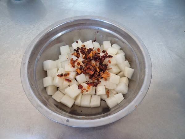 香辣蘿卜丁的做法-香辣味拌菜譜