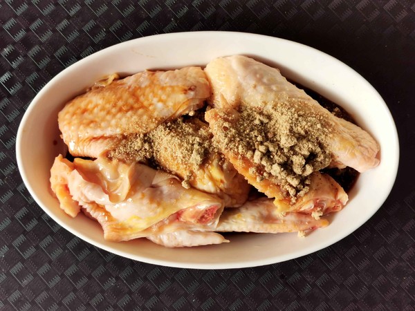 電飯鍋版鹽焗雞的做法-咸鮮味煮菜譜