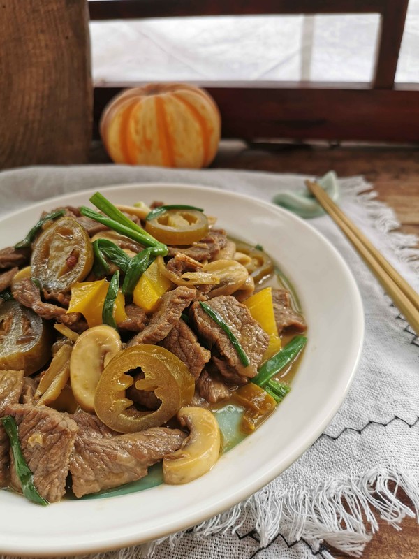 口蘑炒肉片的做法-酸辣味炒菜譜-易網(wǎng)健康養(yǎng)生網(wǎng) 口蘑炒肉片的做法-酸辣味炒菜譜