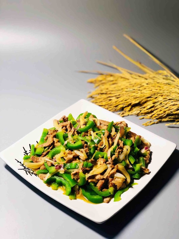 青椒炒牛肉的做法-香辣味炒菜譜-易網健康養生網 青椒炒牛肉的做法-香辣味炒菜譜