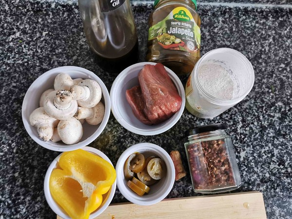 口蘑炒肉片的做法-酸辣味炒菜譜-易網(wǎng)<a href=http://www.aoa7937.com/ target=_blank class=infotextkey>健康養(yǎng)生</a>網(wǎng) 口蘑炒肉片的做法-酸辣味炒菜譜