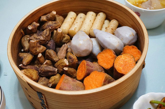 青椒炒香干的做法-香辣味炒菜譜-易網健康養生網 青椒炒香干的做法-香辣味炒菜譜