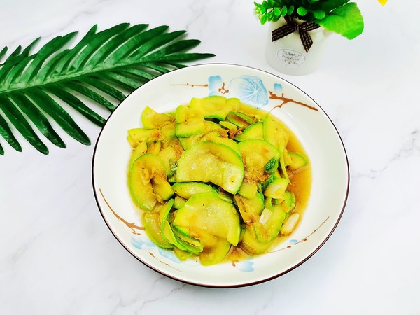 角瓜炒蝦米的做法-咸鮮味炒菜譜-易網健康養生網 角瓜炒蝦米的做法-咸鮮味炒菜譜