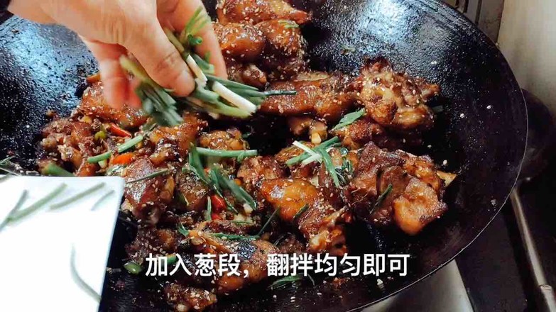 脆皮豬蹄的做法-香辣味炸菜譜