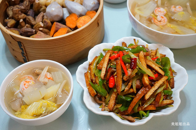 青椒炒香干的做法-香辣味炒菜譜-易網健康養生網 青椒炒香干的做法-香辣味炒菜譜