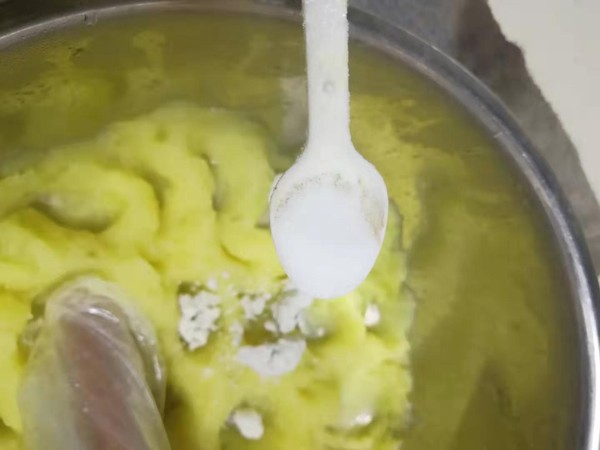湖北武穴特色-自制Q彈土豆丸子的做法-家常味煮菜譜-易網(wǎng)健康養(yǎng)生網(wǎng) 湖北武穴特色-自制Q彈土豆丸子的做法-家常味煮菜譜
