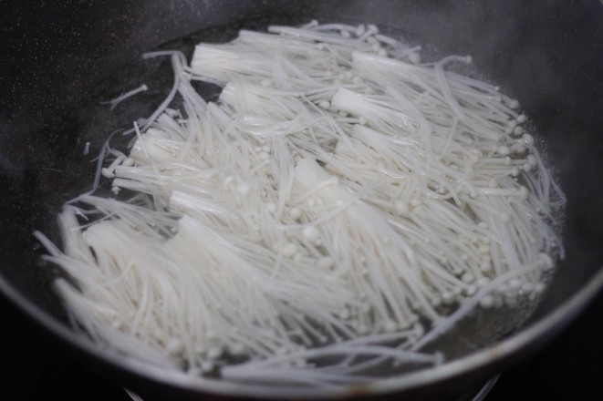 泡菜肥牛的做法-家常味燒菜譜-易網健康養生網 泡菜肥牛的做法-家常味燒菜譜