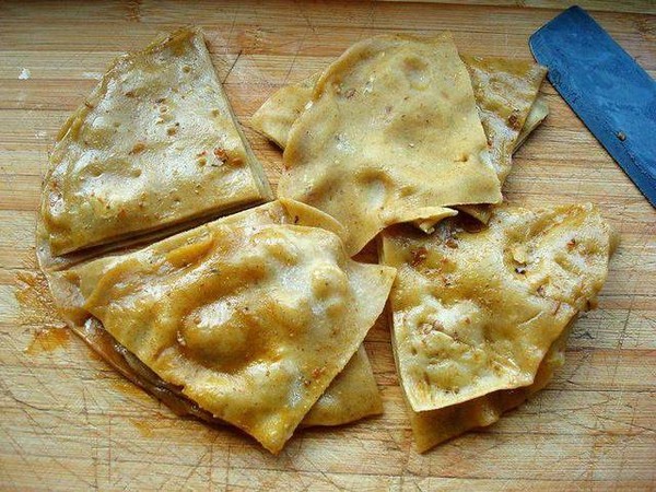 新疆羊肉封餅子的做法-家常味燒菜譜-易網(wǎng)健康養(yǎng)生網(wǎng) 新疆羊肉封餅子的做法-家常味燒菜譜