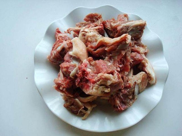 新疆羊肉封餅子的做法-家常味燒菜譜-易網(wǎng)<a href=http://www.aoa7937.com/ target=_blank class=infotextkey>健康養(yǎng)生</a>網(wǎng) 新疆羊肉封餅子的做法-家常味燒菜譜