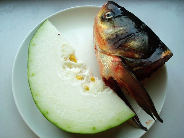 魚頭燉冬瓜的做法-魚香味燉菜譜