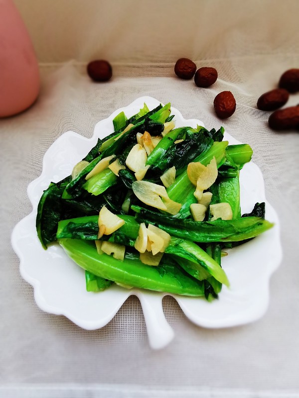 蒜炒油麥菜的做法-咸鮮味炒菜譜-易網(wǎng)健康養(yǎng)生網(wǎng) 蒜炒油麥菜的做法-咸鮮味炒菜譜