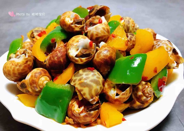 彩椒辣醬炒花螺的做法-香辣味炒菜譜-易網健康養生網 彩椒辣醬炒花螺的做法-香辣味炒菜譜