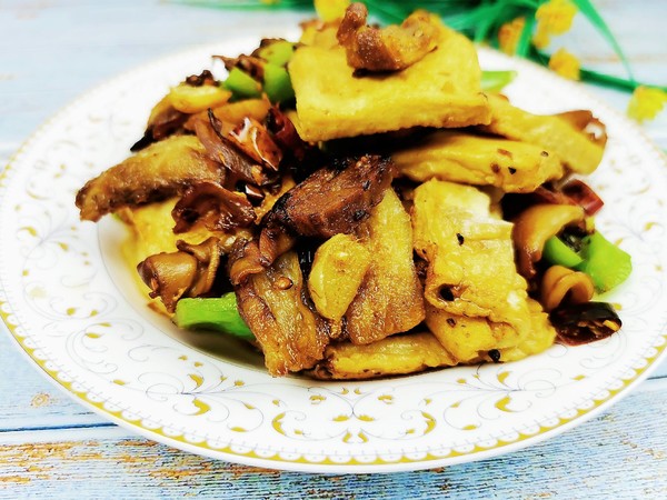 小炒千頁豆腐的做法-香辣味炒菜譜-易網健康養生網 小炒千頁豆腐的做法-香辣味炒菜譜
