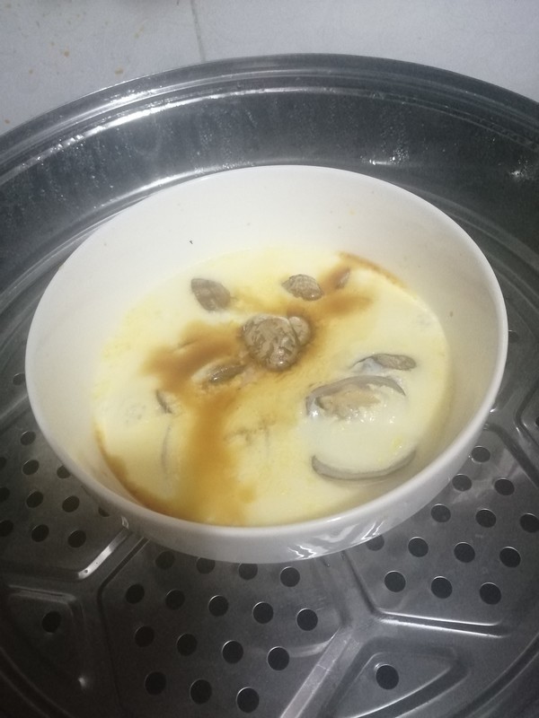 花甲蒸蛋的做法-咸鮮味蒸菜譜-易網(wǎng)健康養(yǎng)生網(wǎng) 花甲蒸蛋的做法-咸鮮味蒸菜譜
