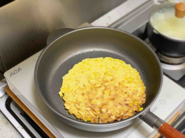 黃金玉米雞蛋餅的做法-甜味煎菜譜