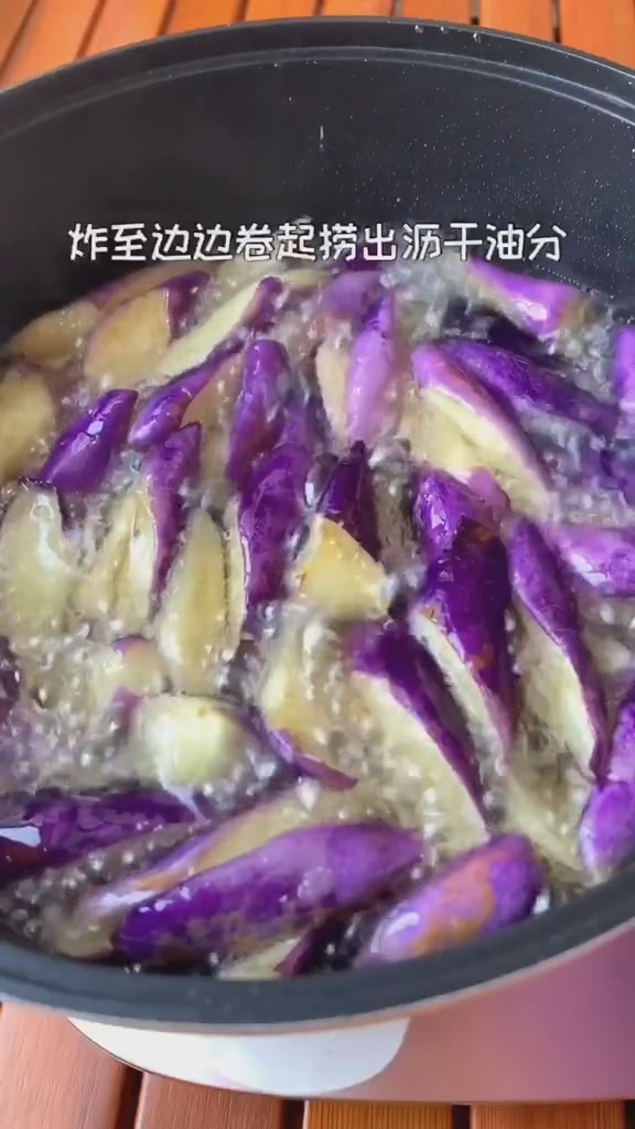 紅燒肉末茄子的做法-咸鮮味燒菜譜