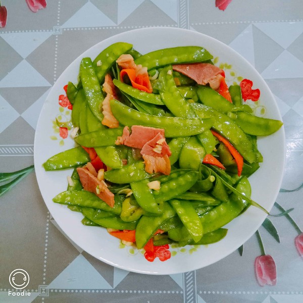 臘肉荷蘭豆的做法-家常味炒菜譜-易網健康養生網 臘肉荷蘭豆的做法-家常味炒菜譜