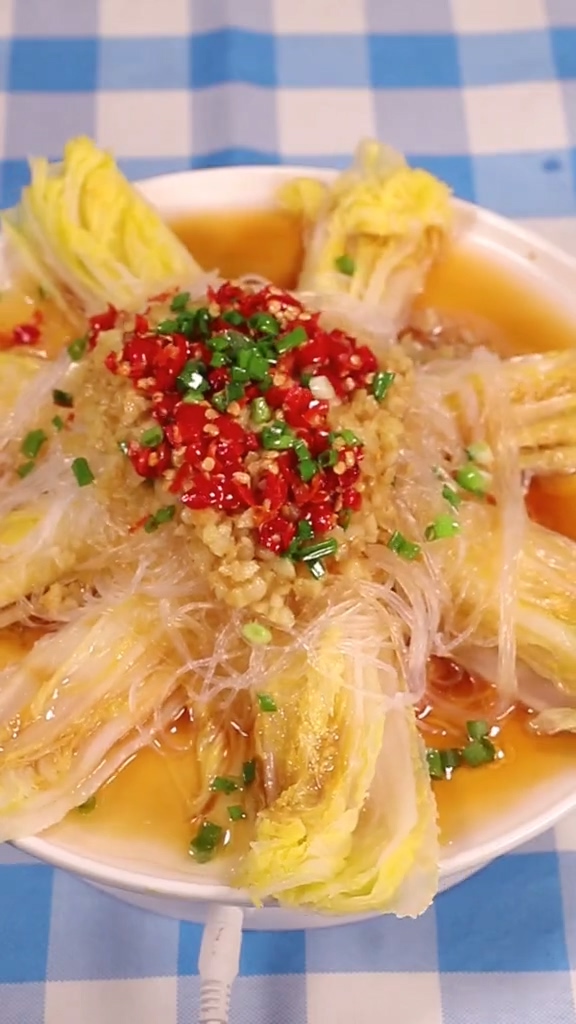 蒜蓉粉絲娃娃菜的做法-蒜香味蒸菜譜-易網健康養生網 蒜蓉粉絲娃娃菜的做法-蒜香味蒸菜譜