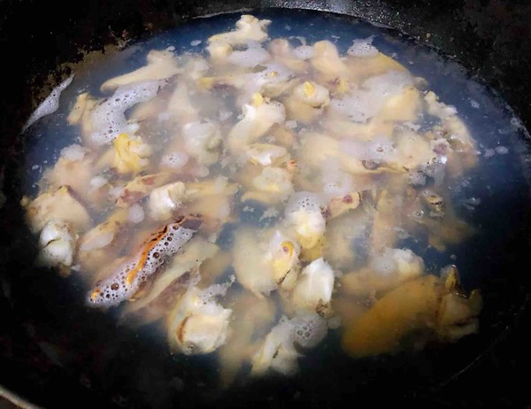 圓蔥拌假鮑魚的做法-酸辣味拌菜譜-易網健康養生網 圓蔥拌假鮑魚的做法-酸辣味拌菜譜