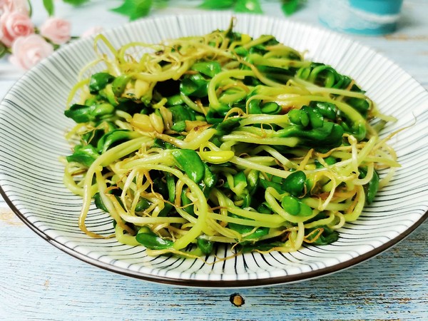 蒜香豆苗的做法-咸鮮味炒菜譜-易網(wǎng)健康養(yǎng)生網(wǎng) 蒜香豆苗的做法-咸鮮味炒菜譜