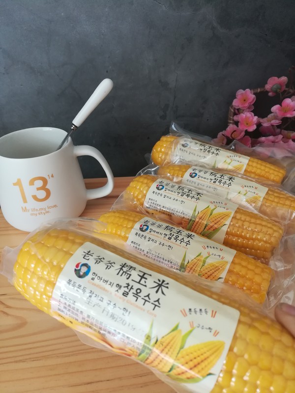 玉米烙的做法-甜味炸菜譜-易網(wǎng)<a href=http://www.aoa7937.com/ target=_blank class=infotextkey>健康養(yǎng)生</a>網(wǎng) 玉米烙的做法-甜味炸菜譜