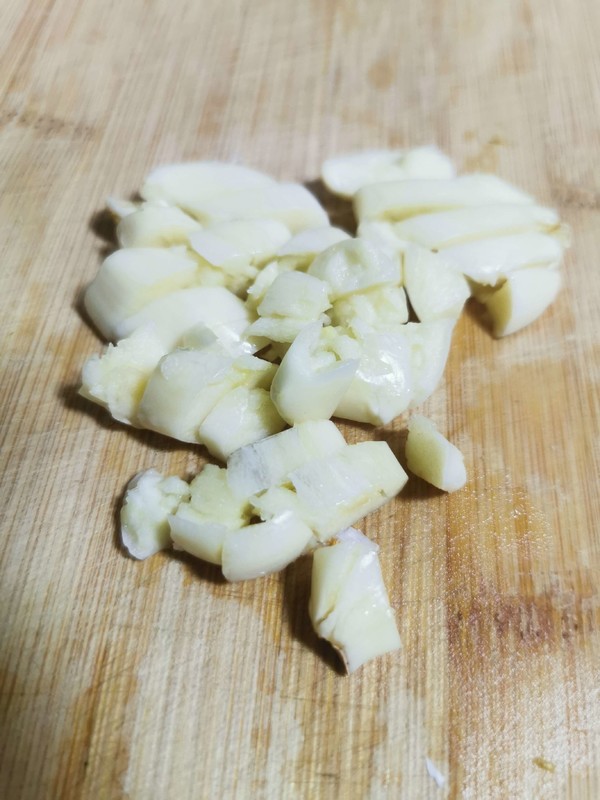 蒜香豆苗的做法-咸鮮味炒菜譜