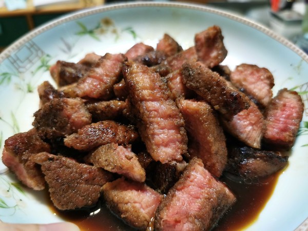 家常牛排的做法-咸鮮味煎菜譜-易網健康養生網 家常牛排的做法-咸鮮味煎菜譜