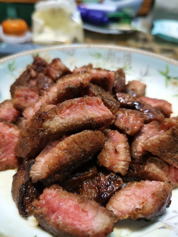 家常牛排的做法-咸鮮味煎菜譜-易網健康養生網 家常牛排的做法-咸鮮味煎菜譜
